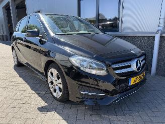  Mercedes B-klasse 180 Prestige 2015/1