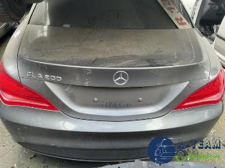 Vrakbiler auto Mercedes Cla-klasse CLA (117.3), Sedan, 2013 / 2019 1.6 CLA-200 16V 2014/4