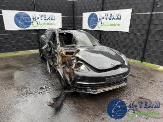 Coche siniestrado Porsche Panamera Panamera Sport Turismo (971H), Combi, 2017 / 2023 2.9 V6 24V 4 E-Hybrid 2017/11