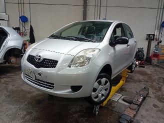 Sloopauto Toyota Yaris Yaris II (P9) Hatchback 1.3 16V VVT-i (2SZFE) [64kW]  (08-2005/11-2010=
) 2008