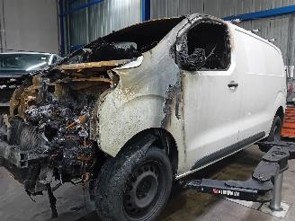 Autoverwertung Opel Vivaro Vivaro Van 2.0 CDTI 177 (D20DTR(DW10FDCU)) [130kW]  (03-2019/04-2025) 2021/5