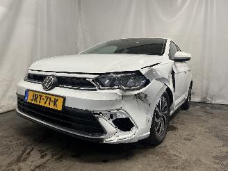 damaged passenger cars Volkswagen Polo Polo VI (AW1) Hatchback 5-drs 1.0 MPI 12V (DSGD) [59kW]  (10-2020/...)= 2025/12