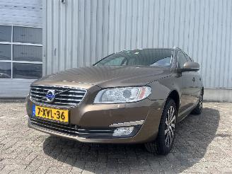 Voiture accidenté Volvo V-70 V70 (BW) Combi 2.0 D4 16V (D4204T5(Euro 6)) [133kW]  (10-2013/04-2016)= 2014/11