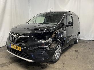uszkodzony samochody osobowe Opel Combo Combo Cargo Van 1.5 CDTI 130 (D15DTH(DV5RC)) [96kW]  (08-2018/...) 2020/1