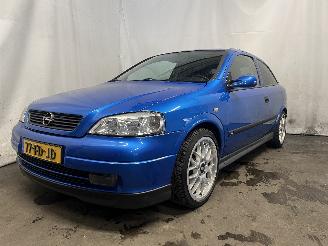 damaged passenger cars Opel Astra Astra G (F08/48) Hatchback 2.0 16V OPC (X20XER) [117kW]  (11-1999/09-2=
002) 2000/2
