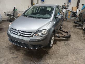 Vrakbiler auto Volkswagen Golf Golf Plus (5M1/1KP) MPV 1.6 FSI 16V (BLF(Euro 4)) [85kW]  (12-2004/05-=
2008) 2005/5
