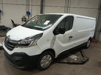 Coche siniestrado Renault Trafic Trafic (1FL/2FL/3FL/4FL) Van 2.0 dCi 16V 120 (M9R-710(M9R-V7)) [88kW] =
 (06-2019/...) 2021/12