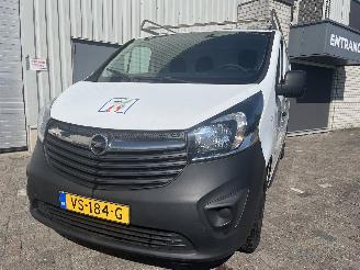 Schadeauto Opel Vivaro Vivaro Van 1.6 CDTI BiTurbo 120 (R9M-450(R9M-D4)) [88kW]  (06-2014/12-=
2019) 2015/11