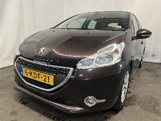 Unfallwagen Peugeot 208 208 I (CA/CC/CK/CL) Hatchback 1.2 Vti 12V PureTech 82 (EB2F(HMZ)) [60k=
W]  (03-2012/12-2019) 2013/3