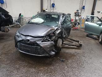 Uttjänta bilar auto Toyota Yaris Yaris III (P13) Hatchback 1.5 16V Dual VVT-iE (2NRFKE) [82kW]  (03-201=
7/09-2020) 2017/12
