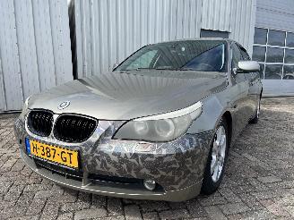 damaged passenger cars BMW 5-serie 5 serie (E60) Sedan 520i 24V (M54-B22(226S1)) [125kW]  (07-2003/03-201=
0) 2004/5