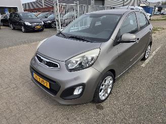 krockskadad bil auto Kia Picanto 1.2 CVVT Comfort Pack 2012/6