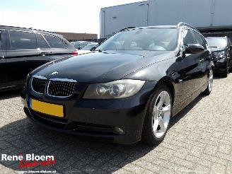 Damaged car BMW 3-serie 325i Dynamic Executive 218pk 2005/9