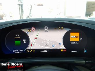 Porsche Macan 4 100kWh picture 18