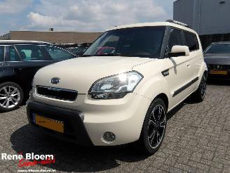 Damaged car Kia Soul 1.6 X-tra 5-drs Airco 2010/7