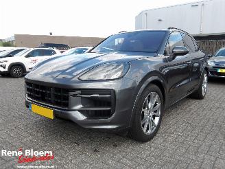 Schadeauto Porsche Cayenne E-HYBRID 3.0 2023/9