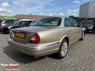 damaged passenger cars Jaguar XJ 3.5 V8 Executive 2003/7