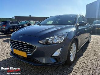 Vaurioauto  passenger cars Ford Focus 1.0 Ecoboost Titanium X Business 125pk 2021/11