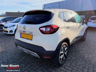 skadebil auto Renault Captur 1.3 TCE Intens 131pk 2019/5