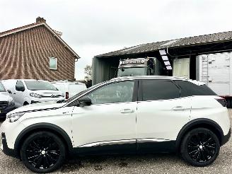damaged passenger cars Peugeot 3008 2.0 BlueHDi 179pk Aut + F1 GT-Line - pano - nap - 1e eig - virtual - nav - camera - keyless - sfeerverl 2018/1