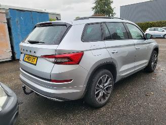 krockskadad bil auto Skoda Kodiaq kodiaq 1.5 TSI sportline buisness autom rijdbare motorschade 2020/11