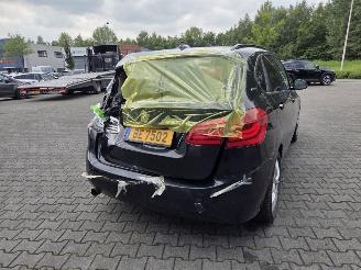 BMW 2-serie 225e iPerformance xDrive / 64 dkm picture 11