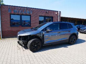 skadebil auto Skoda Elroq RS LOUNGE 4x4 ALCANTARA ACC 2025/11