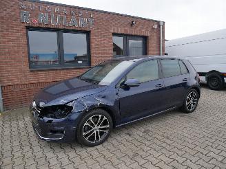skadebil auto Volkswagen Golf HIGHLINE BMT LEER XENON 2014/11