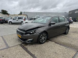 uszkodzony samochody osobowe Peugeot 308 1.6 THP Allure 2014/6