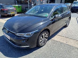 Unfallwagen Volkswagen Golf 1.4 hybride 2024/4