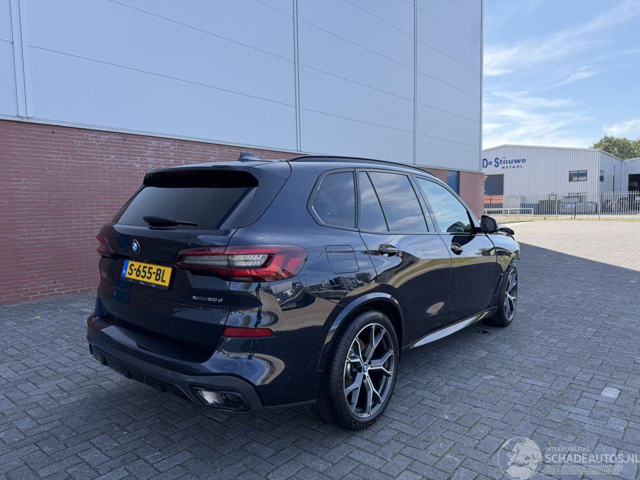 BMW X5 xDrive30d High Executive M Sport