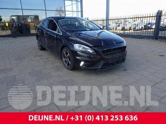 rozbiórka samochody osobowe Volvo V-40 V40 (MV), Hatchback 5-drs, 2012 / 2019 2.0 D2 16V 2015/11
