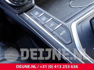 Lynk & Co 01 01, SUV, 2018 1.5 PHEV picture 30