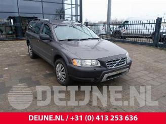 Coche siniestrado Volvo Xc-70 XC70 (SZ), SUV, 2000 / 2007 XC70 2.4 D 20V 2005/6