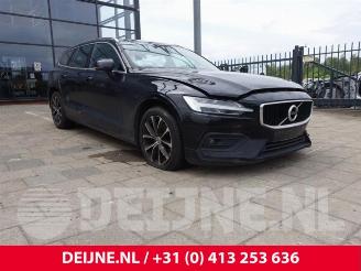 rozbiórka samochody osobowe Volvo V-60 V60 II (ZW), Combi, 2018 2.0 D3 16V 2020/8