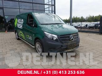 Sloopauto Mercedes Vito eVito Tourer (447.7), Bus, 2019 90 kWh 2022/9