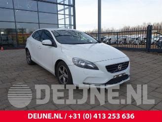 rozbiórka samochody osobowe Volvo V-40 V40 (MV), Hatchback 5-drs, 2012 / 2019 1.6 D 16V 2013
