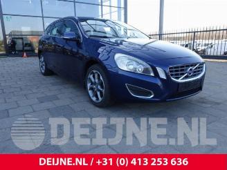 Salvage car Volvo V-60 V60 I (FW/GW), Combi, 2010 / 2018 1.6 T4 16V Flexifuel 2012/7
