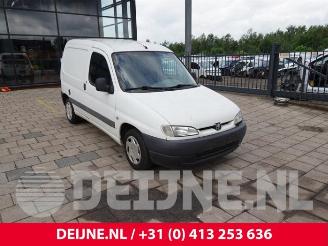 Vrakbiler auto Peugeot Partner Partner Combispace, MPV, 1996 / 2015 1.1 2001/6