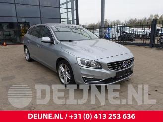  Volvo V-60 V60 I (FW/GW), Combi, 2010 / 2018 2.4 D6 20V Plug-in Hybrid AWD 2013/12