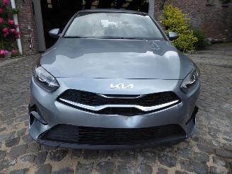 Kia Cee d  picture 3