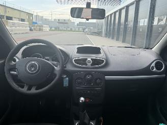 Renault Clio 1.5 DCI Authentique picture 7