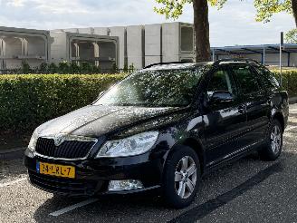 Damaged car Skoda Octavia 1.2 TSI Ambition 2010/6