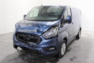 krockskadad bil auto Ford Transit  2020/3