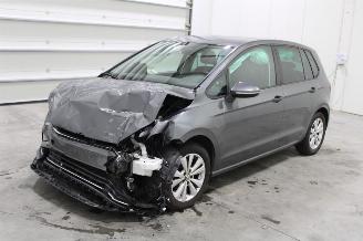 krockskadad bil auto Volkswagen Golf  2018/3