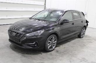 Damaged car Hyundai I-30 i30 2024/1