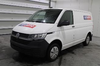 Unfallwagen Volkswagen Transporter T6 2023/11