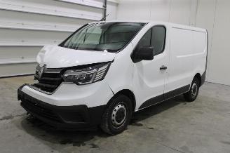 uszkodzony samochody osobowe Renault Trafic  2022/8