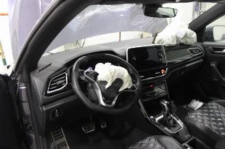 Volkswagen T-Roc  picture 9