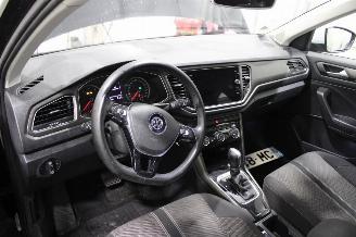 Volkswagen T-Roc  picture 10